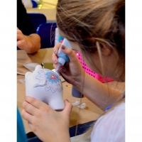 L'atelier de peinture sur céramique